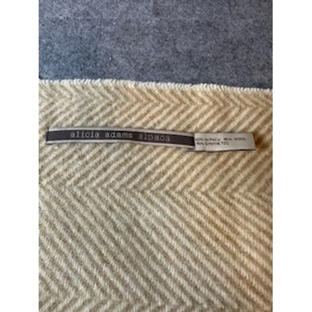 Alicia Adams Alpaca luxurious alpaca